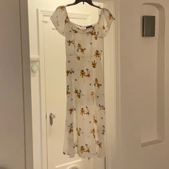 Floral White Dress - Picture 1 of 5